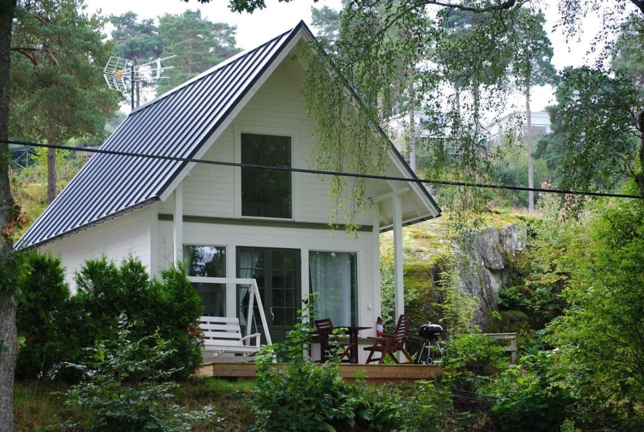 Anfasteroed Gardsvik - Badstugor Med Loft Ljungskile Bagian luar foto